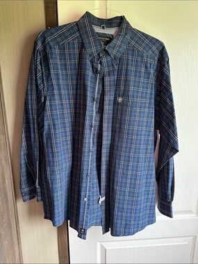 XL Ariat Pro Series Men’s Blue Plaid Button-Down Shirt